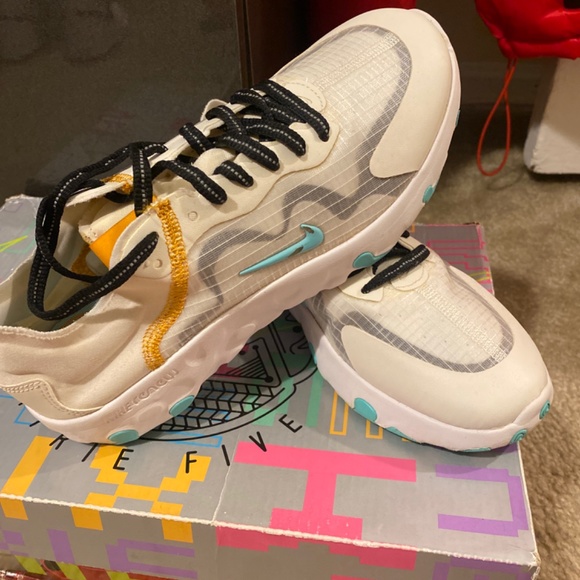 Sneakers - Picture 2 of 2